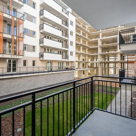 Heroes Square Apartamento *